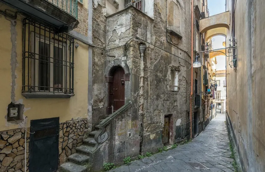 DonnaRé Casavacanza - Historic Center of Naples-1